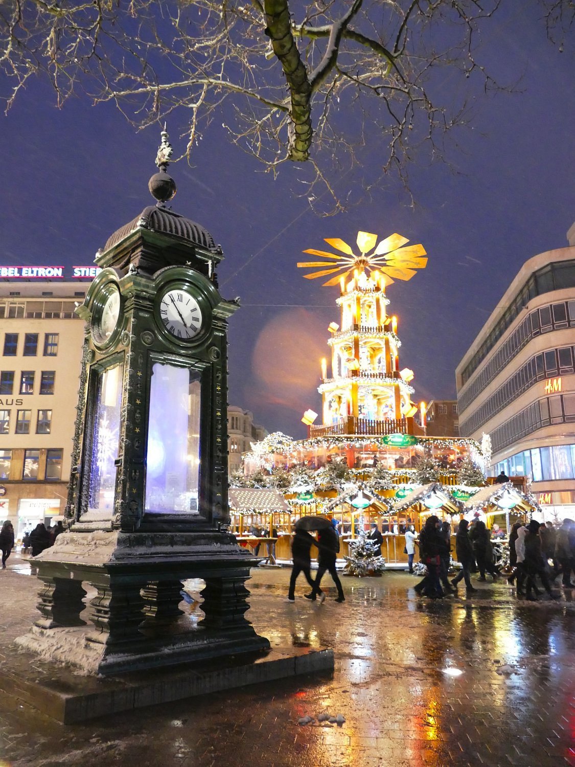 🕰️ 크뢰프케 시계탑 (Kröpcke-Uhr)